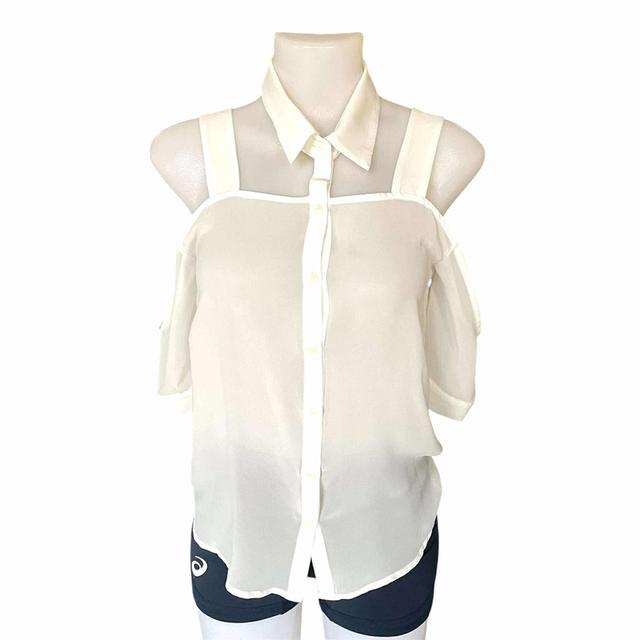 เสื้อผ้าซีฟอง เปิดไหล่