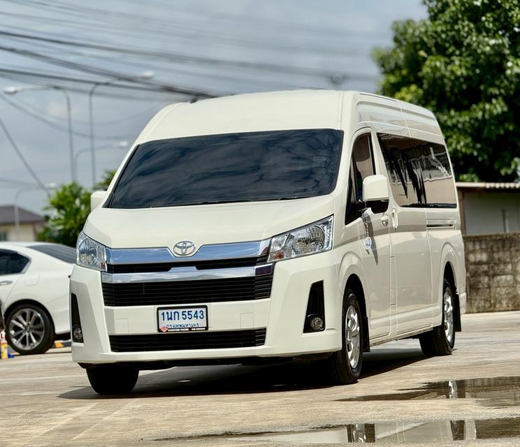 TOYOTA COMMUTER 2.8 2019 
