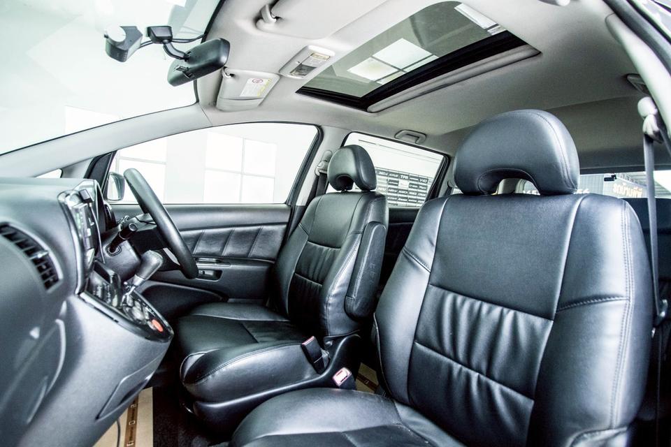 TOYOTA WISH 2.0 Q LIMITED 2005  8