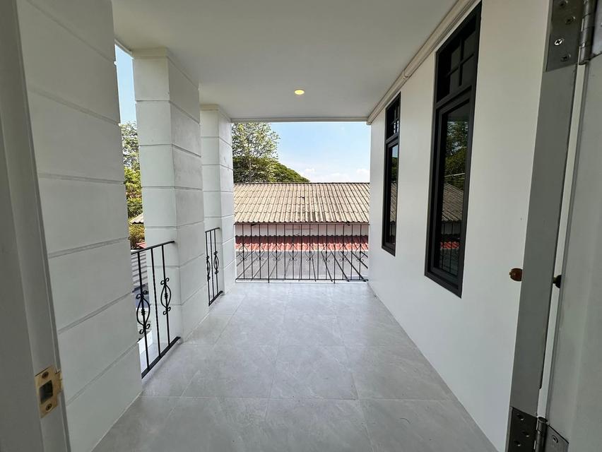 Rare House Near CMU & Nimman Newly Renovated in Suthep 15