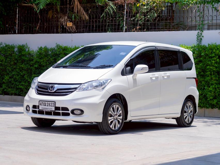 Honda Freed 1.5 EL ปี 2012 จด 15