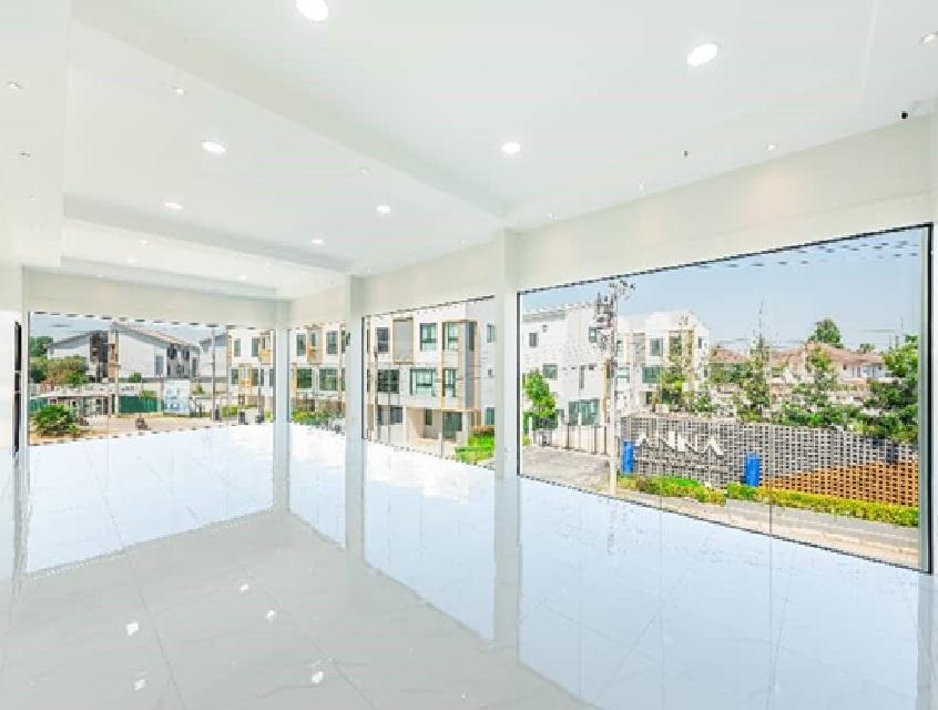 ให้เช่าโกดัง โรงงาน พร้อมสำนักงาน พร้อมห้องพักคนงาน 11 ห้อง / พื้นที่ดิน 2 ไร่ / พื้นที่ใช้สอยรวมกว่า 2,600 ตารางเมตร / ทำเล ถนนชัยพฤกษ์ 4