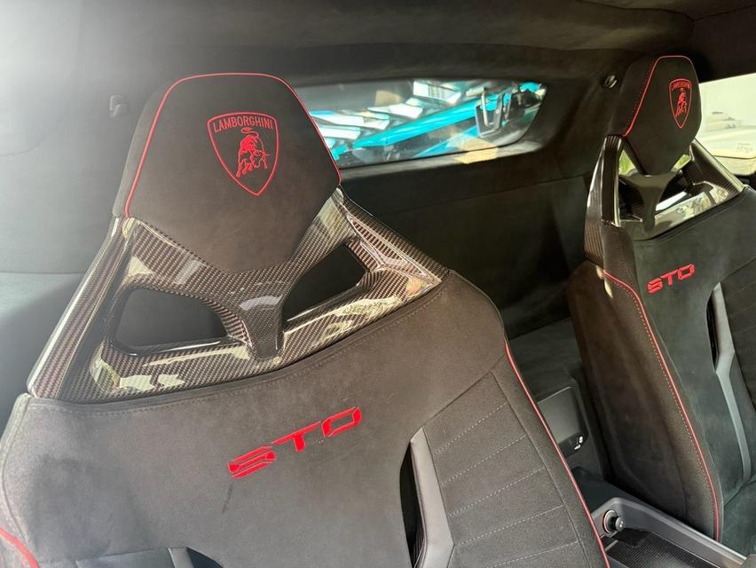 รถบ้านเจ้าของขายเอง LAMBORGHINI  HURACAN STO ปี 2022 วิ่ง 8 พันโล รถศูนย์  Renazzo วารันตี 5 ปี เหลือๆ เข้าศูนย์มาครบทุกระยะประวัติเซอร์วิสครบ รูปที่ 6