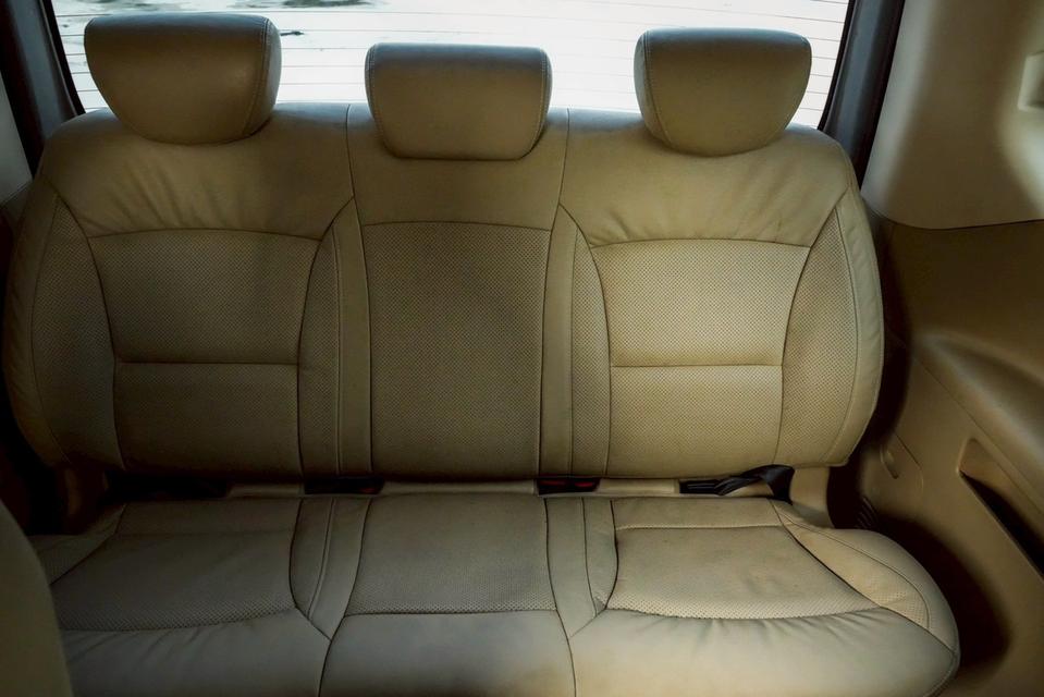 HYUNDAI H-1 2.5 Elite AT 2017 รูปที่ 8