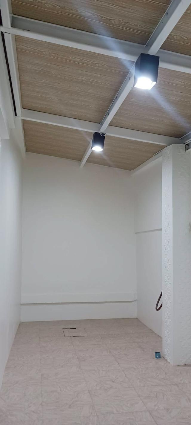 ขายบ้านแฝด 2 ชั้น พฤกษา 14A หลังมุม 23.90 ตรว. ซอยวัดลาดปลาดุก อ.บางใหญ่ จ.นนทบุรี ราคา  2,250,000 บาท 14