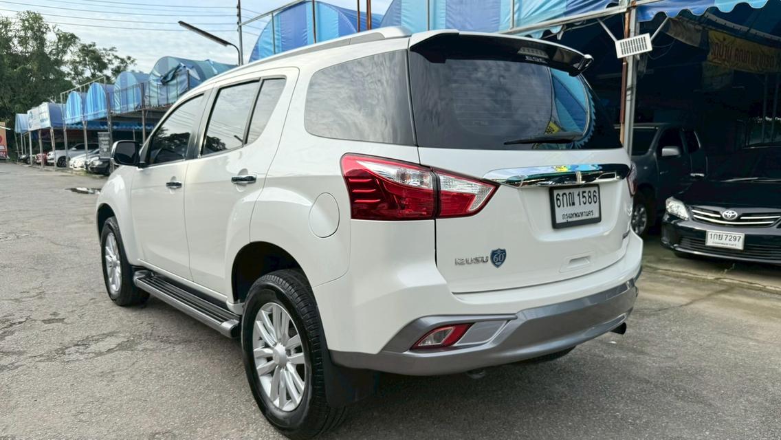 รหัสรถ PB1586 ISUZU MUX 1.9 DVD TOP 2017 ดีเซล 5