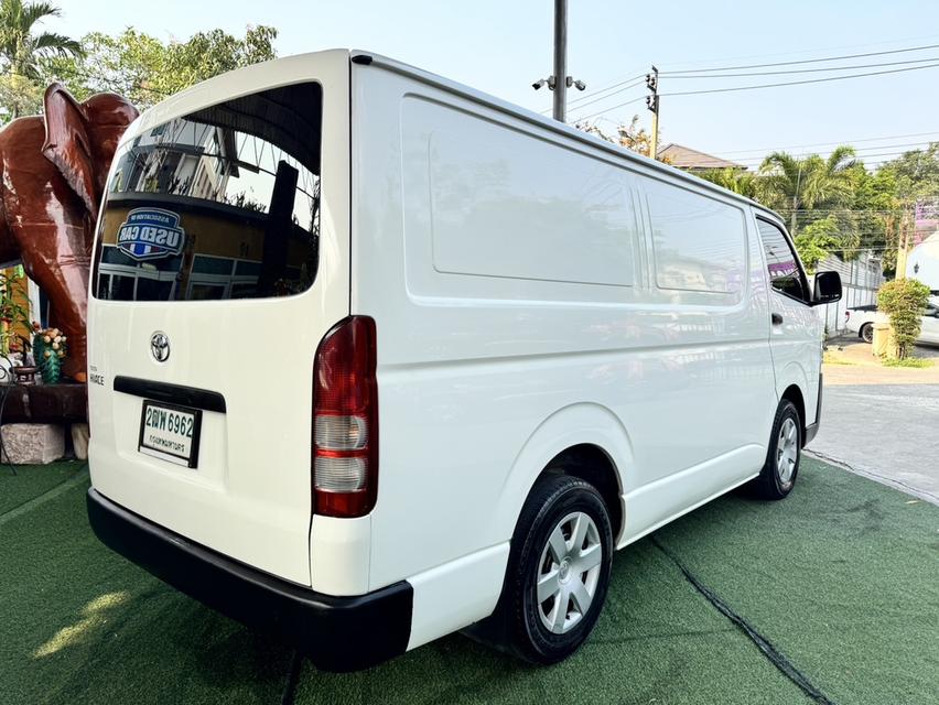  TOYOTA ตู้ รุ่น HIACE   ปี2019  แบบตู้บรรทุกไม่มีเบาะคะ เครื่อง2.5cc. เกียร์ธรรมดา  -รถไมล์แท้100%คะ 4