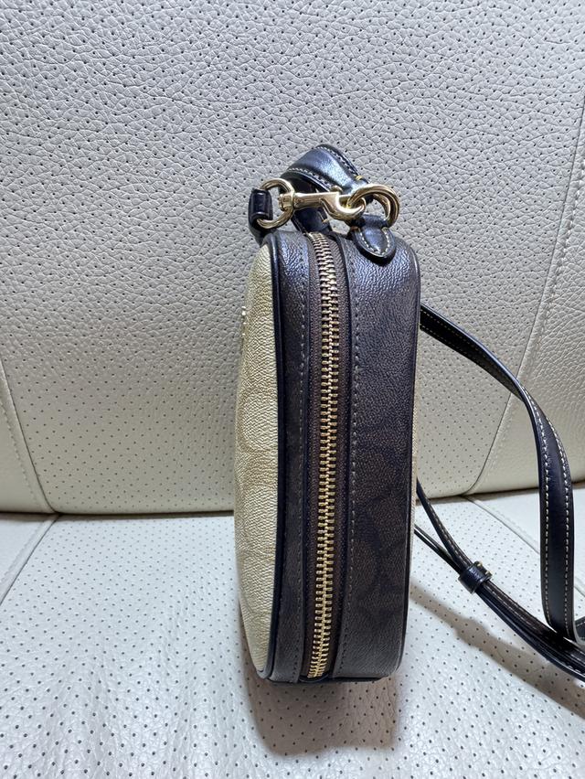 มือสองสภาพดี Coach Eva Phone Closs body CB852  5