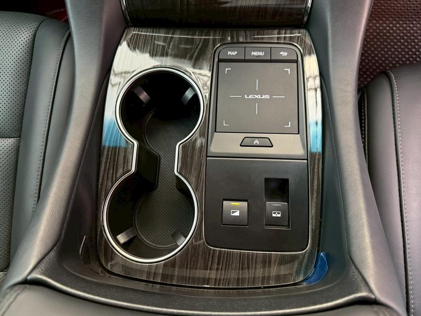 Lexus LM300 Executive 4seats 2020 รูปที่ 16