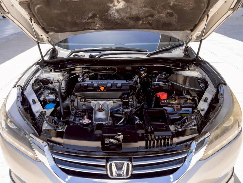 Honda Accord 2.0El ปี14 19