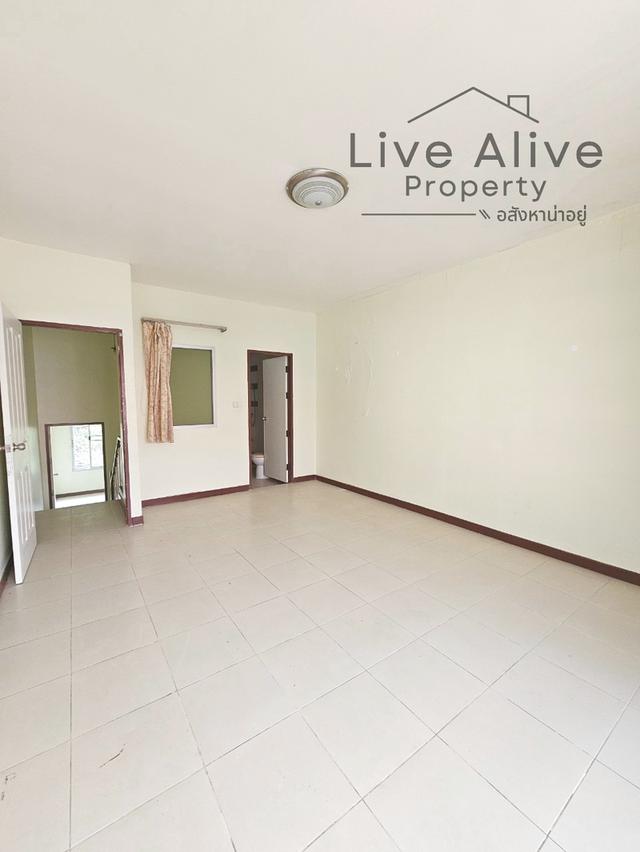 #S-0016 📣📣ขายด่วน!! #ทาวน์โฮมแถวอ่อนนุช80 #พัฒนาการ บ้านเปล่าเหมาะสำหรับทำรีโนเวทเพื่ออยู่อาศัยเอง ทำเลดีมาก 👍 12