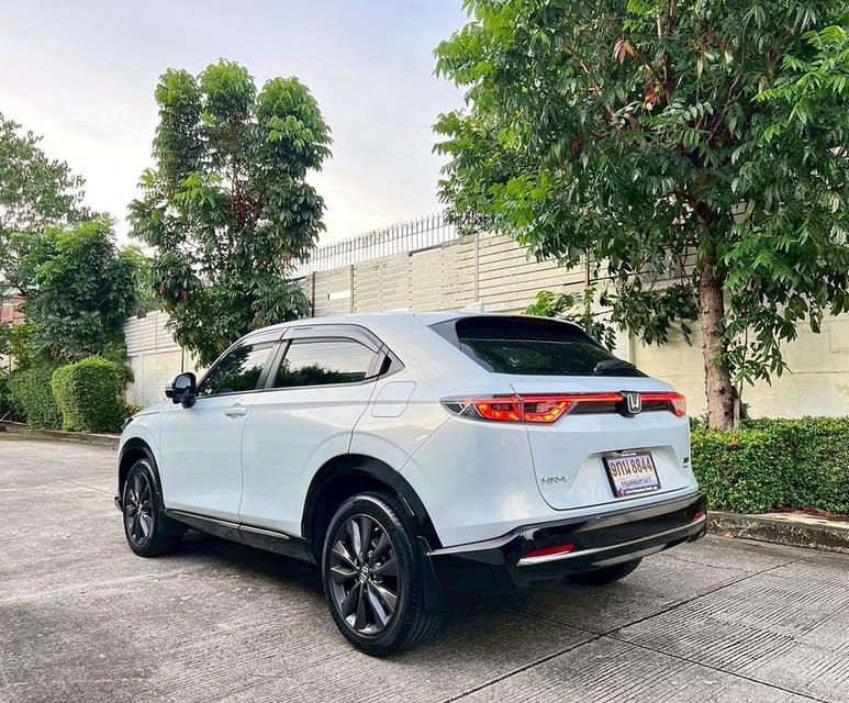 Honda HRV eHEV RS Top ปี23 สีขาว Premium Sunlight ♨️สวยสุดในรุ่น มือเดียว สภาพป้ายแดง