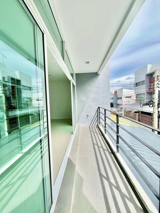 ให้เช่าทาวน์โฮมออฟฟิศ 3 ชั้น ตลาดใจโต บางเสาธง สมุทรปราการ  พร้อมอุปกรณ์ 5