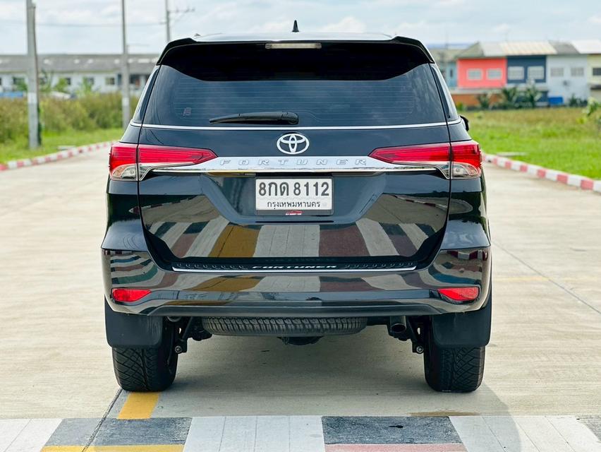 ขายด่วน! # TOYOTA FORTUNER 2.4V 2WD ปี 2019 สีดำ สภาพเยี่ยม ไมล์แท้ เช็คศูนย์ครบ รับประกันหลังการขาย 2 ปี หรือ 30,000 กม. 🚗 ราคา 769,000 บาท 💥 ออกร รูปที่ 5