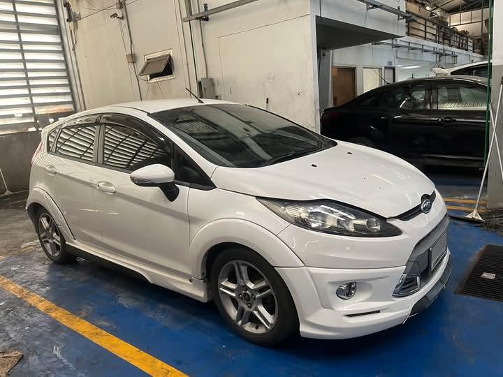 Ford Fiesta ปล่อยขาย 1