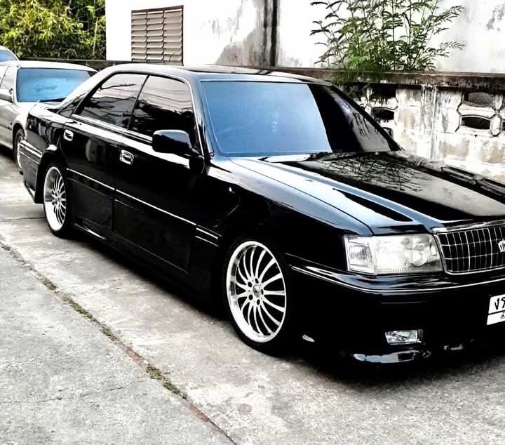 Toyota Crown ปี 1998 2