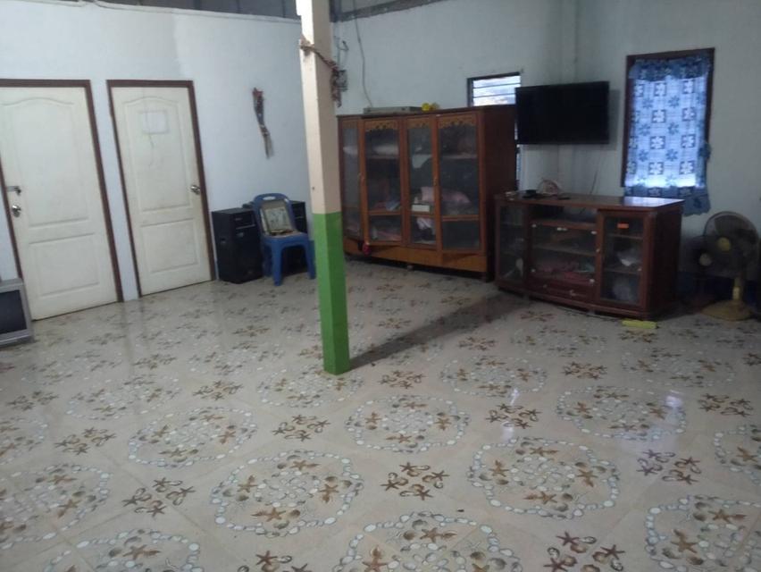 บ้านพร้อมที่ดินทำเลทอง 13