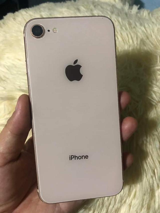 iPhone 8 สีทอง