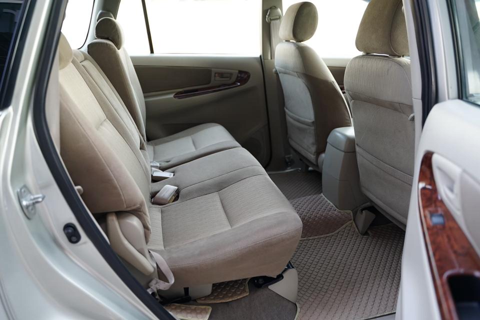 2013 TOYOTA INNOVA 2.0G 10