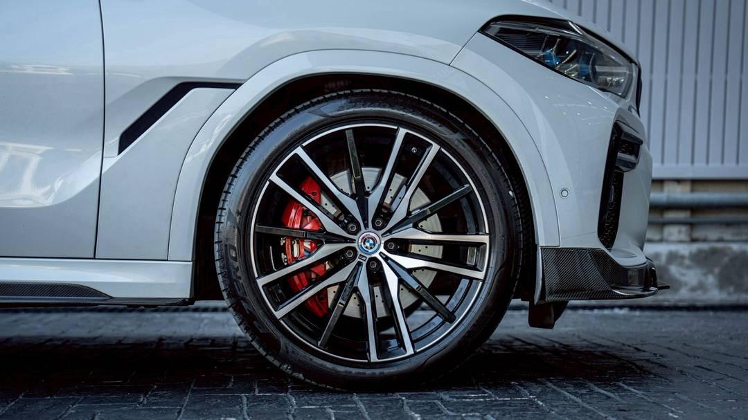BMW X6 xDrive40i M-Sport (G06) 2022 สีขาว รูปที่ 4