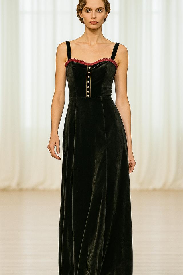เดรสกํามะหยี่แม็กซี่ คอหวานประดับ Velvet Sweetheart Maxi Dress with Embellishment @SP043 4