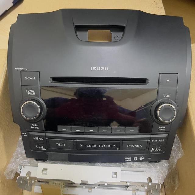 วิทยุติดรถยนต์ แท้ถอดจากรถ ISUSU 2022