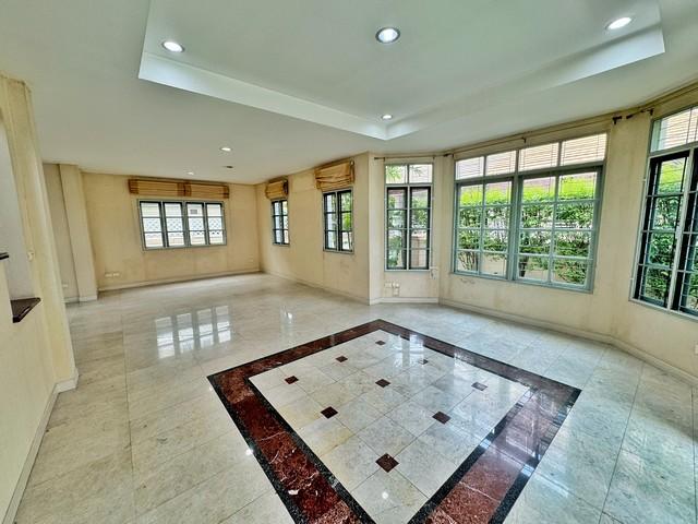ขายบ้านเดี่ยวหรู ลดาวัลย์ ปิ่นเกล้า-เพชรเกษม ใกล้โรงเรียนนานาชาติ 103 ตร.วา พื้นที่ใช้สอย 380 ตร.ม. หลังมุม ฟังก์ชันครบ 5
