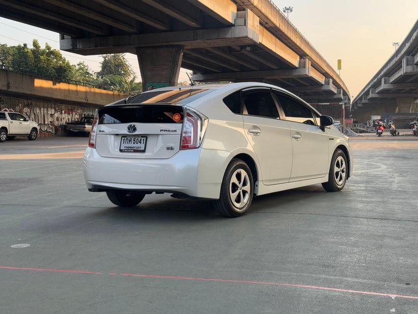 ขายรถ Toyota Prius 1.8L TOP Hybrid  ปี 2012 สีขาว เกียร์ออโต้ 4