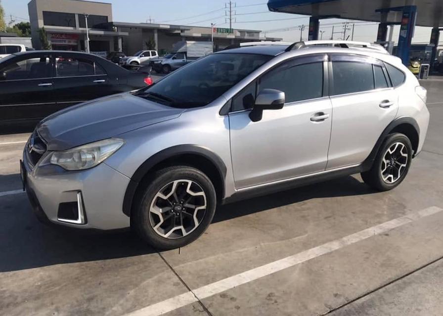 ขายด่วน SUBARU XV สีเทา ปี 2017 รถสมบูรณ์ขับปกติทุกอย่าง 3