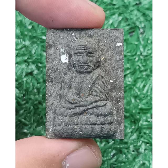 หลวงปู่ทวดเนื้อผง  วัดไร่มะม่วงพระราชดำรัส โครงการป่าเปียก จ.เพชรบุรี 2554 (แท้💯✔️)