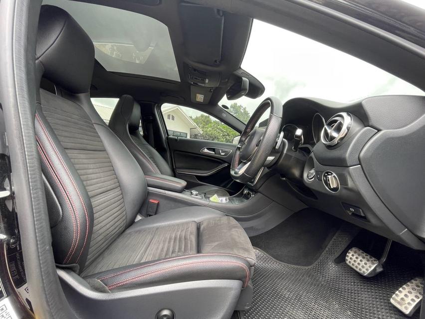 Mercedes-Benz GLA250 AMG ปี 2018 สีดำ ออโต้ รูปที่ 10