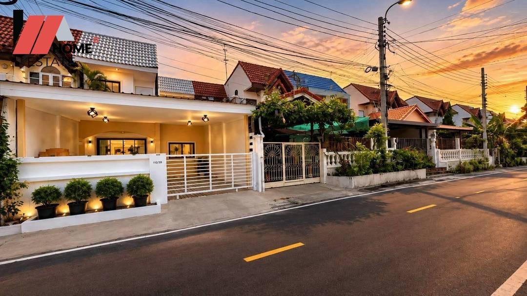 หมู่บ้านบัวทอง 2 ซ.5/6 (ติดถนนกาญจนาภิเษก) รีโนเวทใหม่เอี่ยม พร้อมเข้าอยู่ 3