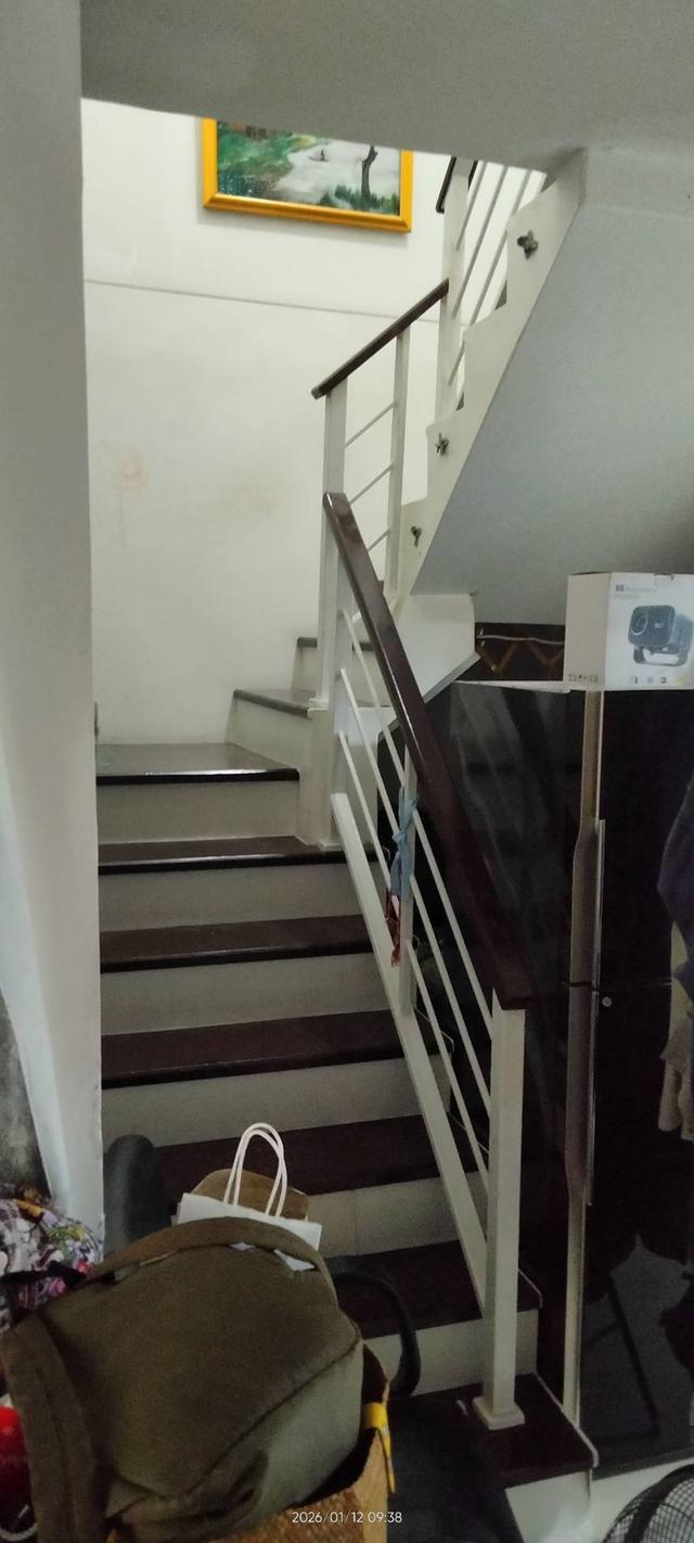 ขายด่วนขายขาดทุน ขายบ้านทาวเฮ้า 3ห้อง 2น้ำ แถมมอเตอร์ไซต์ 10