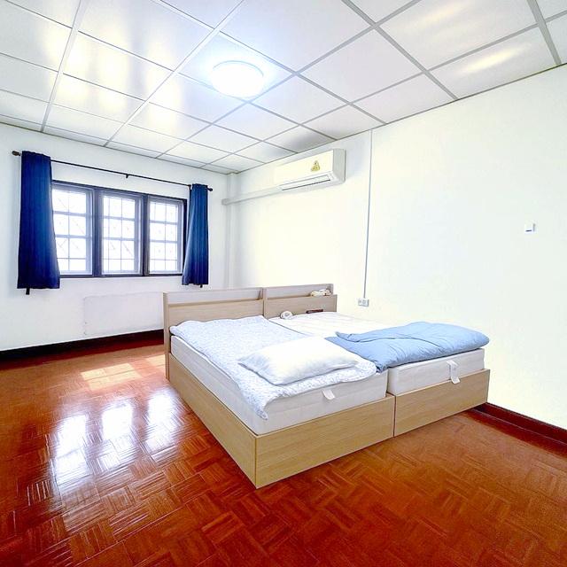 พระราม9 300ม. กรุงเทพกรีฑา ยินดีต้อนรับชาวต่างชาติ ให้เช่าบ้านเดี่ยวใหญ่ 40ตร.ว. 200ตร.ม.รามคำแหง18-24 3-4นอน 2น้ำ ตรงข้ 5