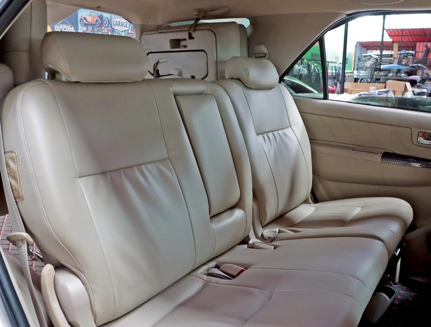 TOYOTA FORTUNER 3.0 V 4WD ปี 2006 13