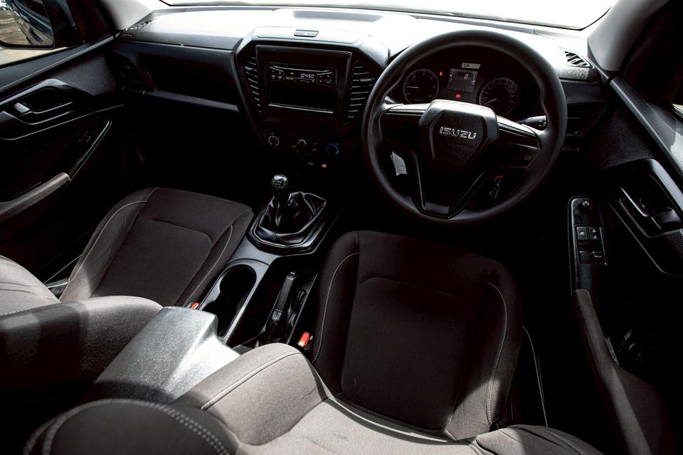 ISUZU D-MAX SPACECAB 3.0Ddi S ปี 2022 สีเทา  15