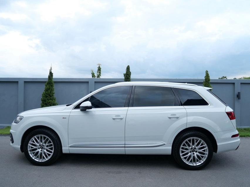 Audi Q7 45TDi Q-S Line 2019 สีขาว รูปที่ 15