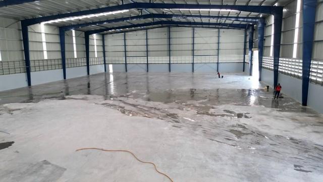 โกดัง - ขนาด 1600 SQ.WA 650000 BAHT. ใกล้กับ - ด่วน 6
