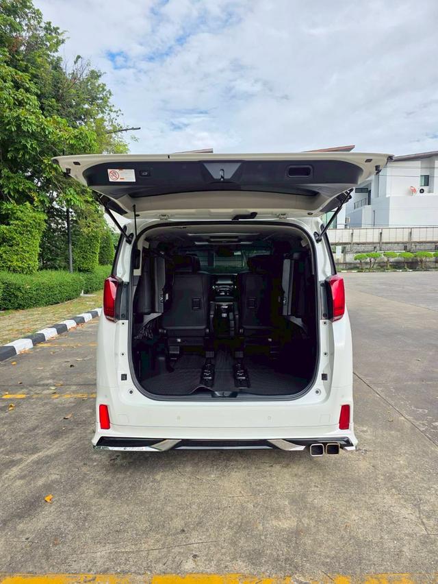Toyota ALPHARD 2.5SC PACKAGE สีขาว ปี 2020 ไมล์ 22,000 กม.  7