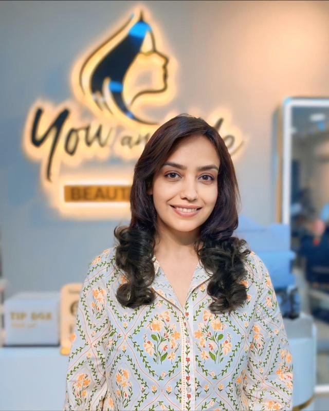 You&Me Beauty Salon Huahin (ยูแอนด์มี บิวตี้ ซาลอน หัวหิน) ร้านทำผมประจวบฯ ออกเเบบทรงผม ทำสีผม ยืดผม ดัดผม ซ่อมผมเสีย ทำเล็บ ต่อขนตา ประจวบคีรีขันธ์ รูปที่ 7
