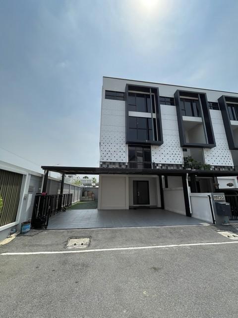 ให้เช่าโฮมออฟฟิศ 4 ชั้นหลังมุม The Harmoney เดอะ ฮาร์โมนี รามอินทรา 62 ใกล้แฟชั่นไอส์แลนด์ ใกล้รถไฟฟ้าสีชมพู 1