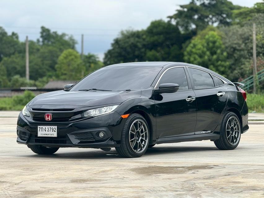 Honda Civic FC 1.8 EL CVT   2018 สีดำ  ออโต้