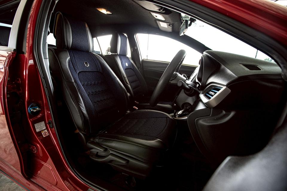 Toyota Yaris 1.2 Entry ปี 2018 สีแดง มือเดียวป้ายแดง  10