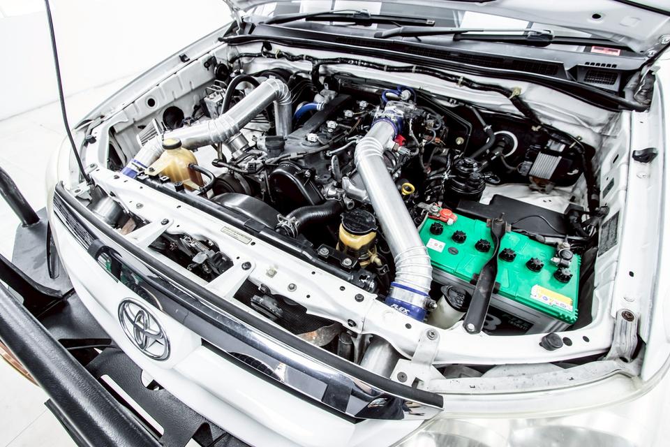 TOYOTA FORTUNER 3.0 V 2006  16