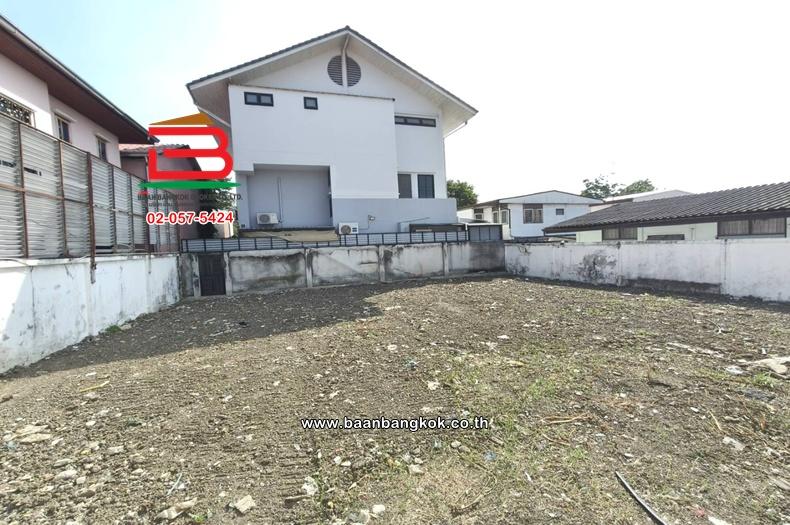 ให้เช่า ที่ดินเปล่า เนื้อที่ 60.4 ตร.ว. ซอยลาดพร้าว 87 แยก 16 (ใกล้CDC, ใกล้เซ็นทรัสอีสต์วิลล์) ถนนลาดพร้าว แขวงคลองเจ้าคุณสิงห์ เขตวังทองหลาง 4