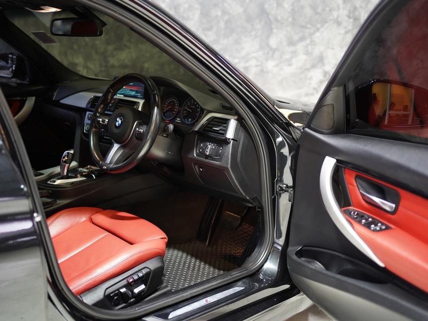 รหัสรถ JRS6693 🚘 BMW 330e M Sport (LCI) รถปี 2017 9