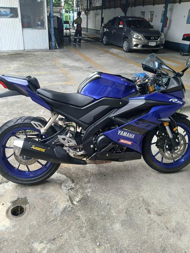 YAMAHA R15