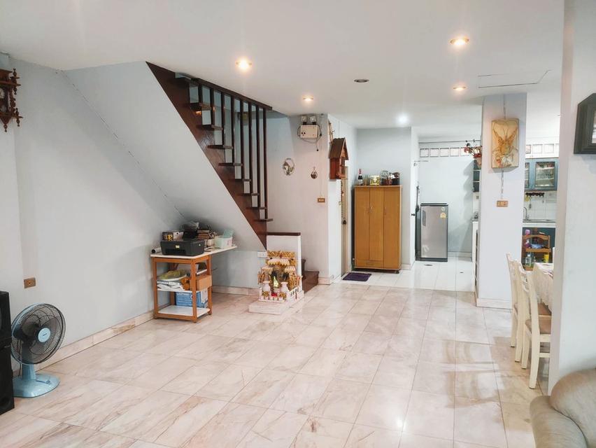 ทาวน์เฮ้าหมู่บ้านบุษราคัมริมน้ำ 3