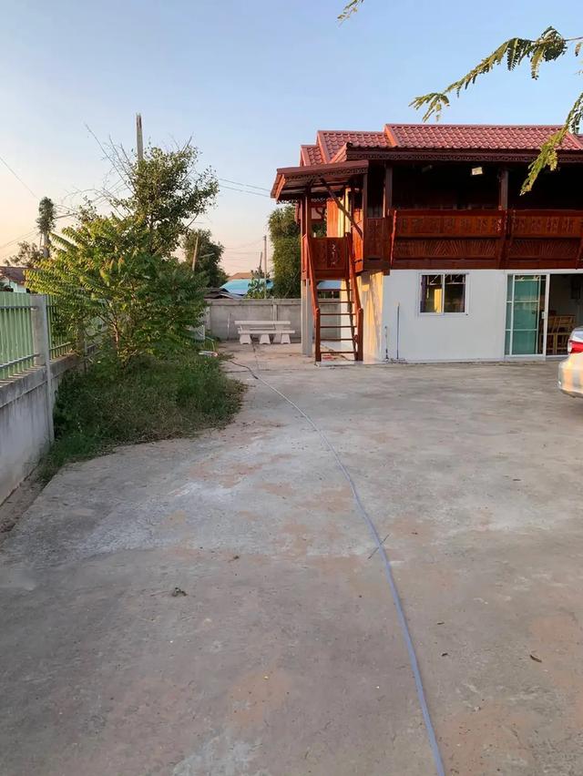 ขายบ้านสองชั้นครึ่งปูนครึ่งไม้พร้อมที่ดิน 15