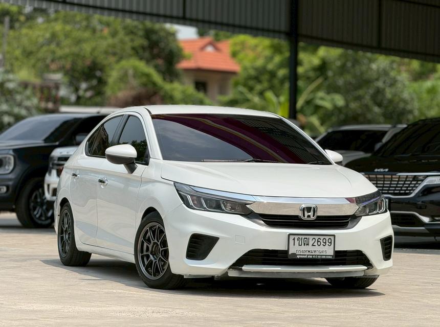 ยอดนิยม มือเดียวป้ายแดง20 HONDA CITY, 1.0 SV โฉม ปี19-ปัจจุบัน 4D สีขาว ปี2020  ✅✅ ราคา 328,000 บาท ✅✅ ผ่อน 5,xxx บาท 72 งวด (ไมล์ 223,553 km.)  รูปเย